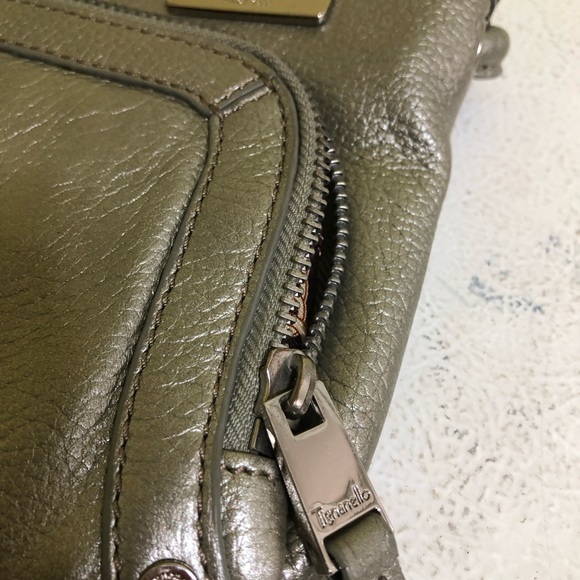 Tignanello pewter color leather crossover purse - Picture 7 of 9